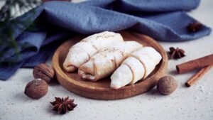 National Cinnamon Crescent Day 2024: Know about its History and Facts