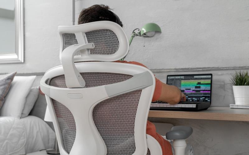 Combining the Sihoo Doro C300 with Other Healthy Sitting Habits